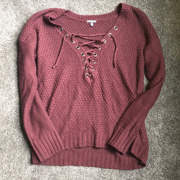 Charlotte Russe Sweaters - Charlotte Russe crisscross sweater